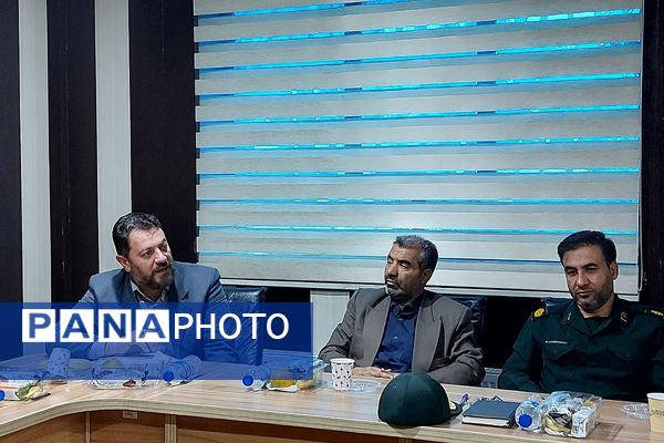 برگزاری نشست هم اندیشی عوامل اجرایی اردوی راهیان‌نور در قطب کهریزک