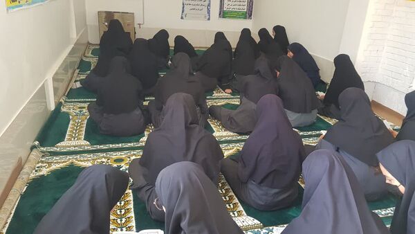 دوشنبه‌های امام حسینی در مدرسه گلشاد خلیل آباد