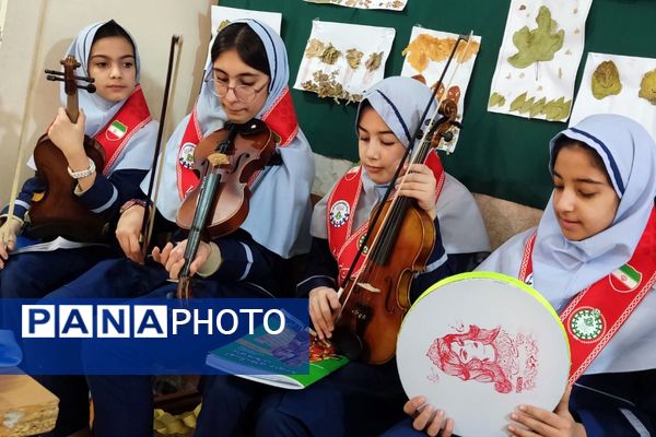 افتتاحیه جشنواره فرهنگی هنری ماها در دبستان قدر بهارستان۲