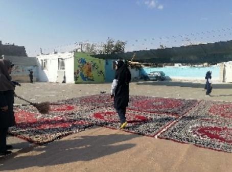 اقامه نماز باران  در دبستان ناهید نخودی 