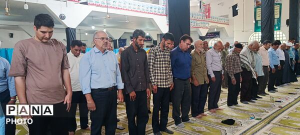 شکوه حضور مردم سملقان در سنگر نماز جمعه