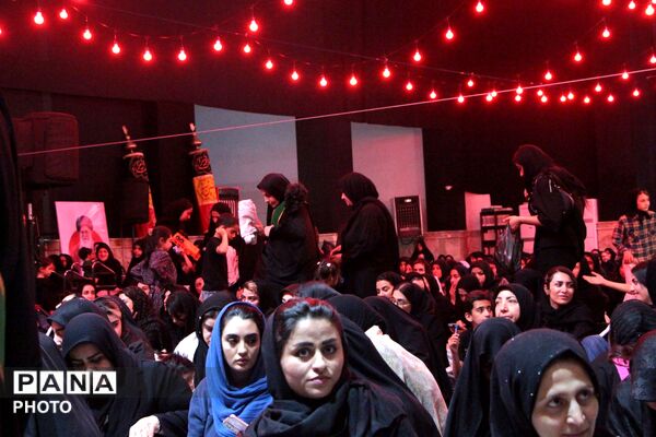معصومیت در آغوش عزای کربلا