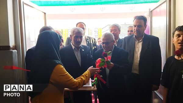 آیین افتتاح پیش دبستانی و دبستان اوتیسم حاجیه مهری سادات اسداللهی با حضور معاون وزیر آموزش و پرورش 