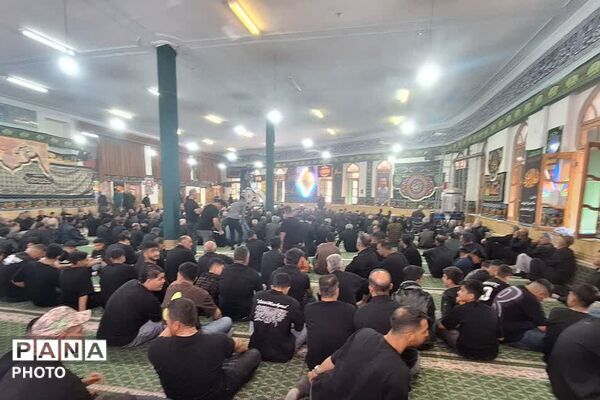 طنین نوای «لبیک یا حسین» در آستان مقدس امامزاده اسماعیل(ع) فیروزکوه
