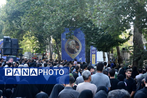 مراسم تشییع پیکر استاد فرشچیان