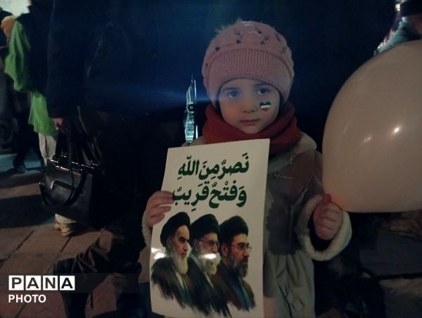 اتحاد و یکپارچگی مردم شهرستان نیشابور در اجتماعات شبانه