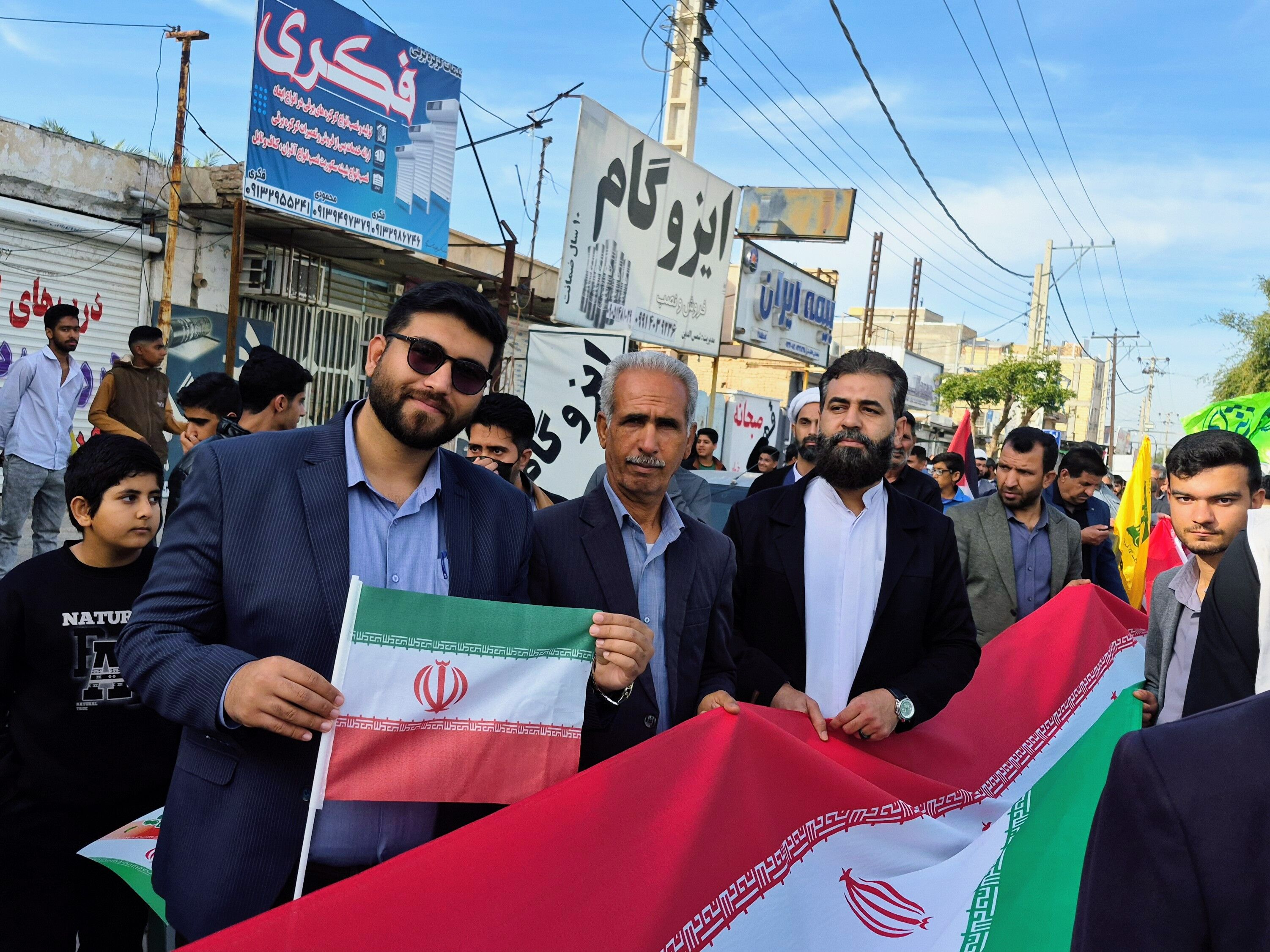 ۲۲ بهمن در عنبرآباد؛ حماسه ای از جنس غیرت جنوب