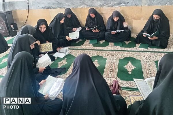جلسه ختم قرآن در مسجد صاحب‌الزمان(عج) دیشموک