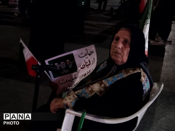 خاطره ۱۶۸ شهید در «۱۶۸ شب»؛ نیشابور میزبان اجتماع پرشور مردم