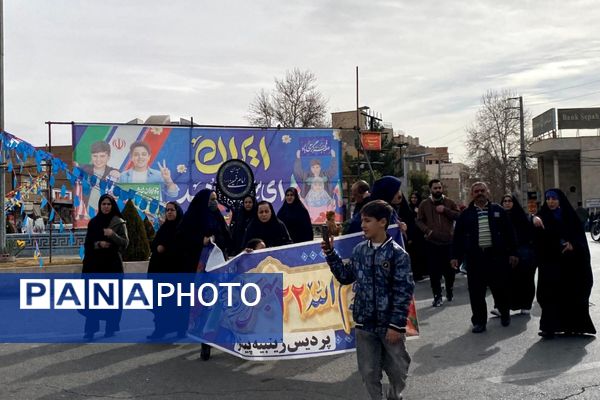 شور انقلابی در پیشوا، همه یکصدا برای ایران در 22 بهمن