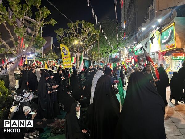 اقامه نماز استغاثه به درگاه الهی در کرج