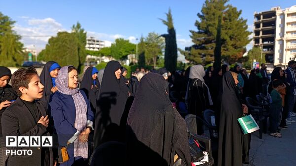 گردهمایی اهالی فرهنگ و هنر در فرهنگسرای سیمرغ نیشابور 
