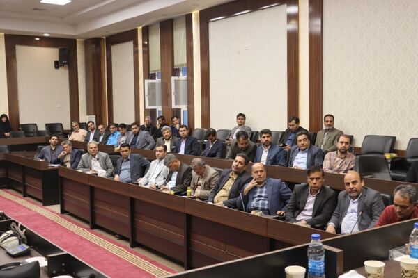 نشست هم‌اندیشی فرهنگیان تربت‌حیدریه با محوریت نهضت مدرسه‌سازی