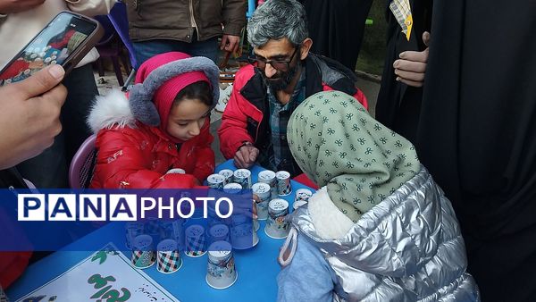 حضور مردم در مهمانی کیلومتری اعیاد شعبانیه نیشابور