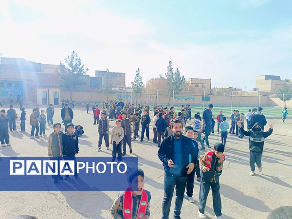 مانور زلزله در دبستان شهید پسندیده فدافن  