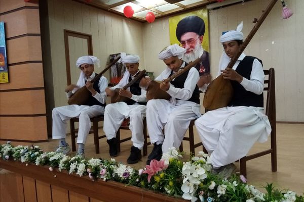 هنرنمایی دانش‌آموزان نوازنده در دیار شیخ جام