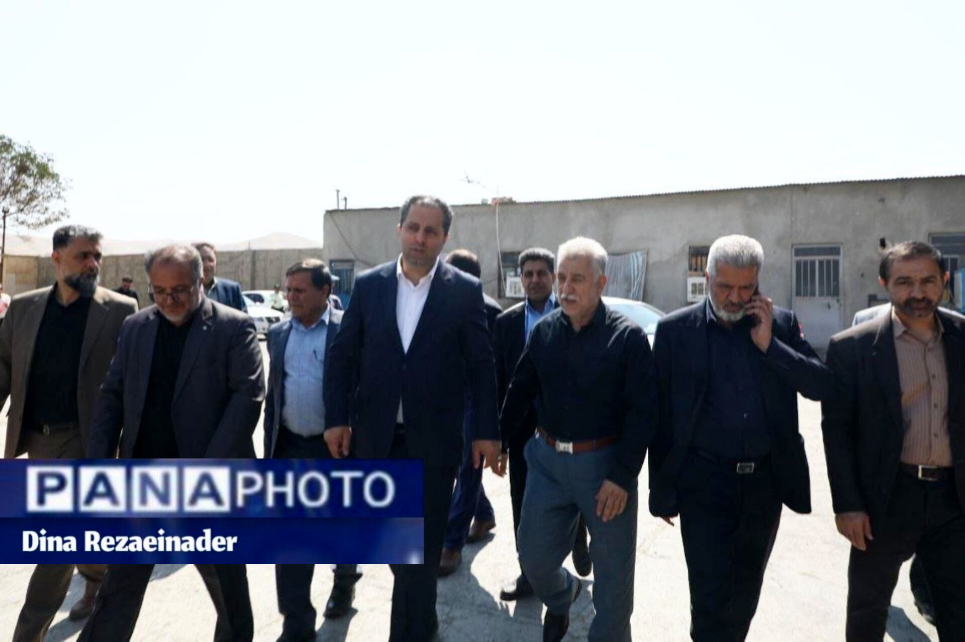 معاون امور اقتصادی استانداری همدان، مشکلات واحدهای دامپروری تویسرکان را بررسی کرد