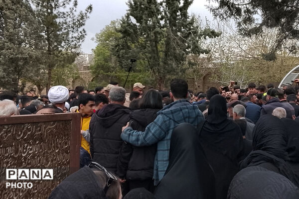 مراسم تشیع شهید جوان یوسف‌آباد