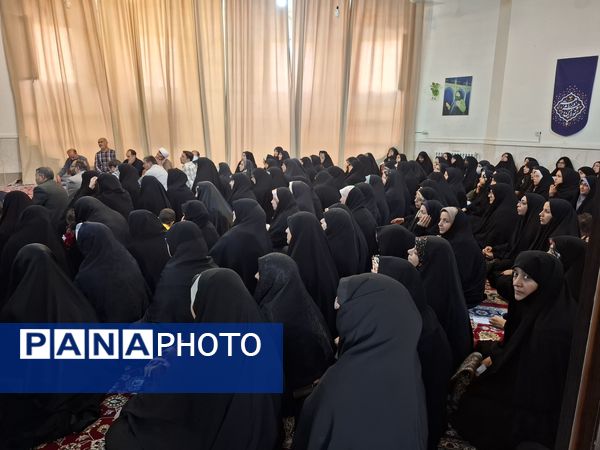 جلسه انجمن اولیا و مربیان در دبیرستان دخترانه امام رضا(ع) واحد ۱۲ 