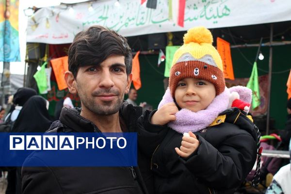 شادپیمایی خانوادگی جشن نیمه شعبان در قم