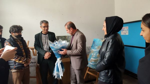 نمایشگاه ماها در هنرستان بصیرت آشخانه