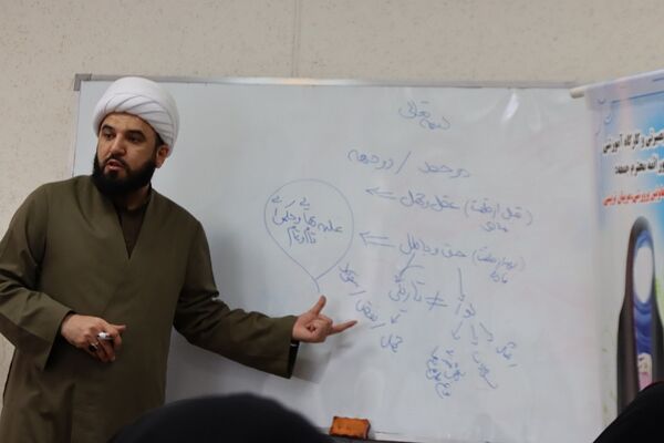 نشست بصیرتی و تربیتی با محوریت عفاف و حجاب در اداره آموزش و پرورش شهرستان اسلامشهر