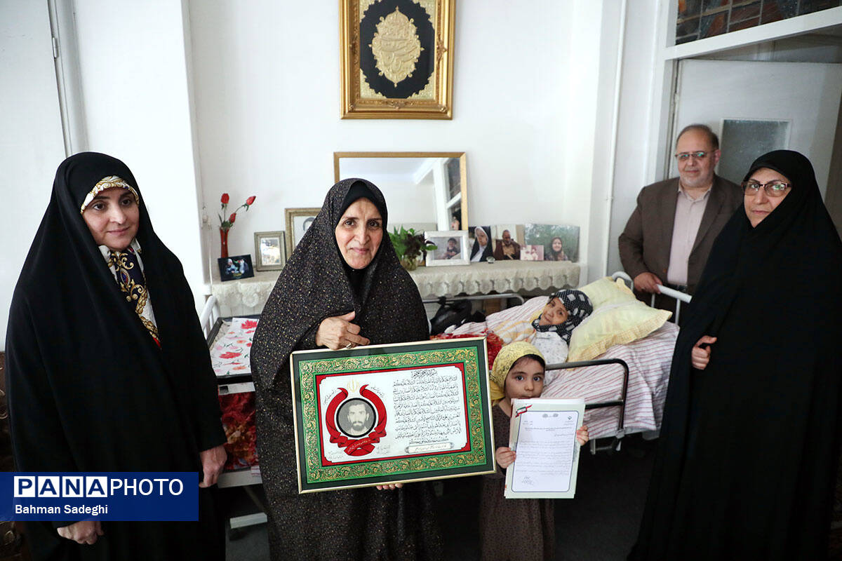 دیدار با خانواده شهید مهدی ابراهیمی