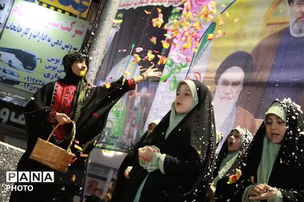 حضور دهه نودی و هشتادی‌ها در راهپیمایی ماهدشت