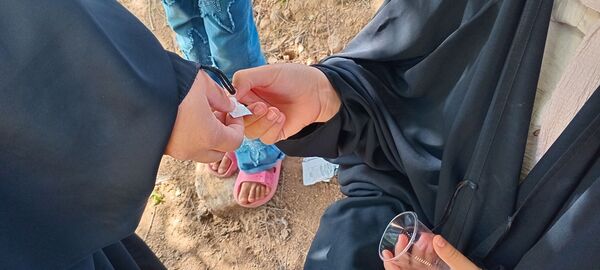 پیاده‌روی اهالی روستای رفن به مناسبت هفته سلامت