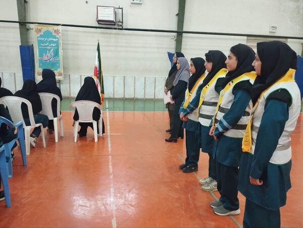 نواختن زنگ جوانه‌ها در شیروان