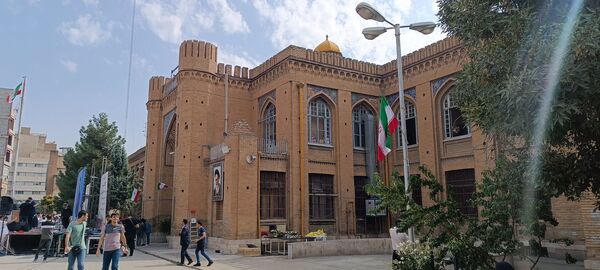 برگزاری جشن یکصدمین سال استقرار دبیرستان ماندگار البرز