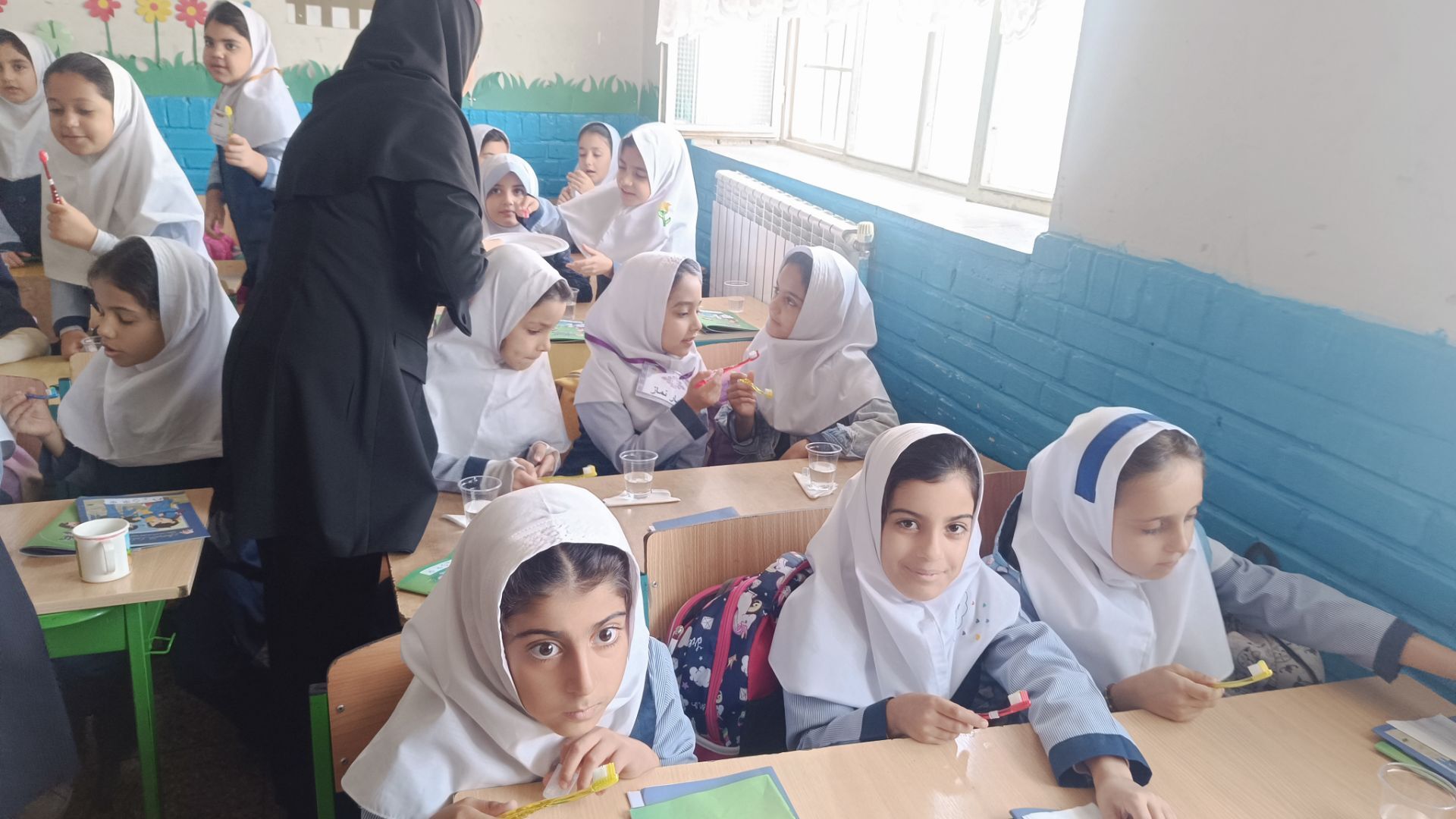پویش مسواک خشک در مدرسه ضحی ۱ شهرستان شیروان