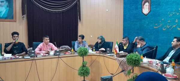 نشست خبرنگاران پانا تفت با رئیس سازمان دانش‌آموزی استان یزد