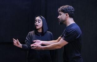 پای وطن می‌ایستیم، حتی در سخت‌ترین شرایط