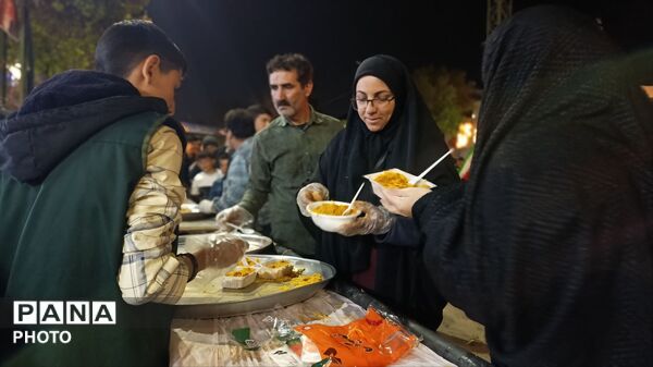 خروش بی نظیر نیشابوری ها در حمایت از سومین رهبر جمهوری اسلامی ایران 