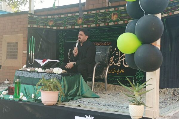 طنین نوای عشق و عزا؛ مراسم عزاداری دهه دوم فاطمیه در مدارس بهارستان‌دو
