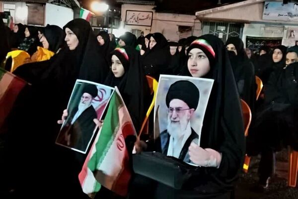 اجتماع مردم کومله به مناسبت شهادت رهبر انقلاب