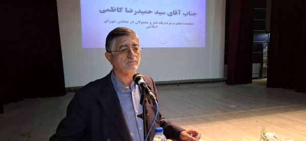 برگزاری جشن سپاس معلم در پلدختر و قدردانی از معلمان برتر