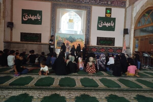 بار دگر سرگرمی کودکان در غرفه کودک مسجد جامع 