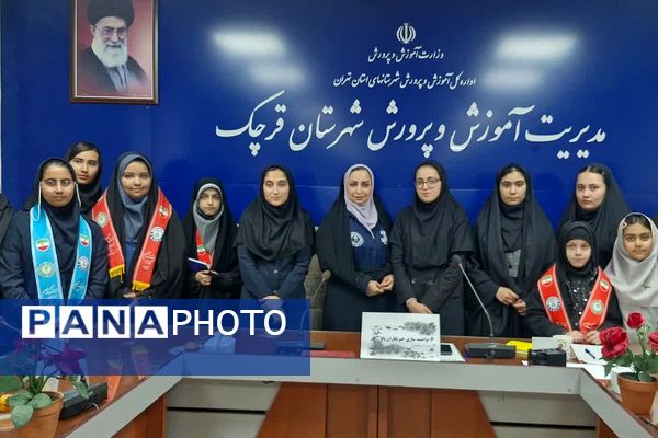 جلسه هم‌افزایی و توانمندسازی دانش‌آموزان جدیدالورود خبرگزاری پانا قرچک