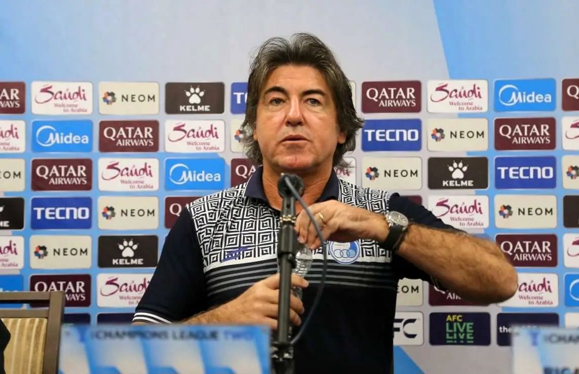 انتقاد ساپینتو از ورزشگاه میزبانی استقلال از پادیاب/احترامی به تیم استقلال نمی‌بینم