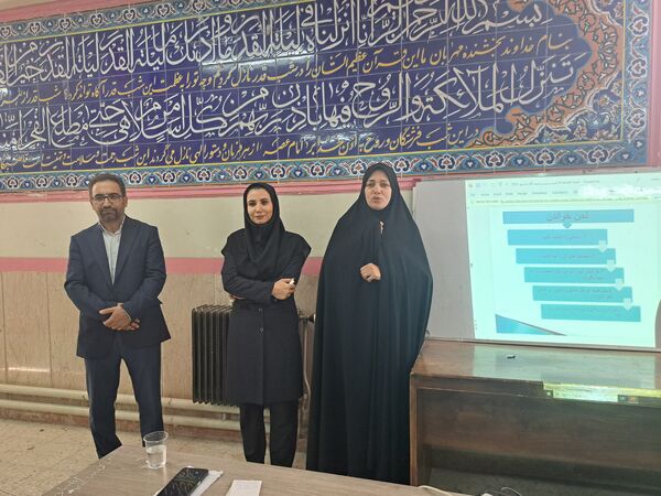 توانمندسازی نومعلمان ملارد در راستای طرح شهید همت در دبستان حضرت صدیقه(س)