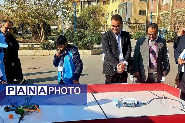 از غرفه پژوهشی تا تقدیر و افتخار؛ پیشوا در مسیر علم‌محوری