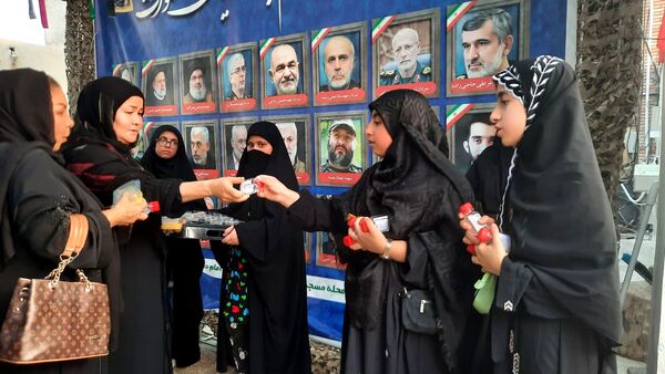 مشارکت نوجوانان عاشورایی در مراسم جاماندگان اربعین حسینی