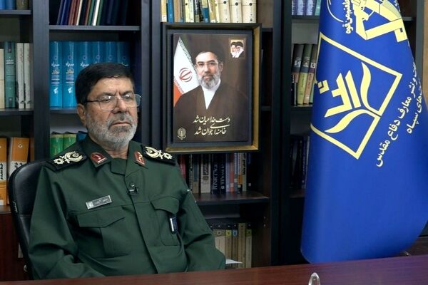 روایت ۴۷ سال پاسداری؛ از تصویب اساسنامه سپاه تا رویارویی ۴۰ روزه با قدرت‌های جهانی