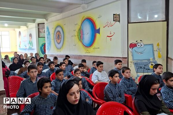 طنین نوای قرآن و هنر در دبستان ملاصدرا ،تجلیل از سفیران نماز تا برترین‌های پرسش مهر