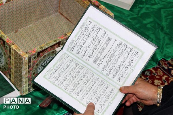 ویژه‌برنامه چهلمین روز تدفین پیکر رهبر مجاهد شهید ایران در مصلی نظرآباد 