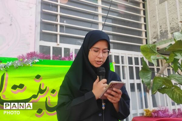 صبحانه سلامت در دبیرستان شهیده بنت‌الهدی صدر
