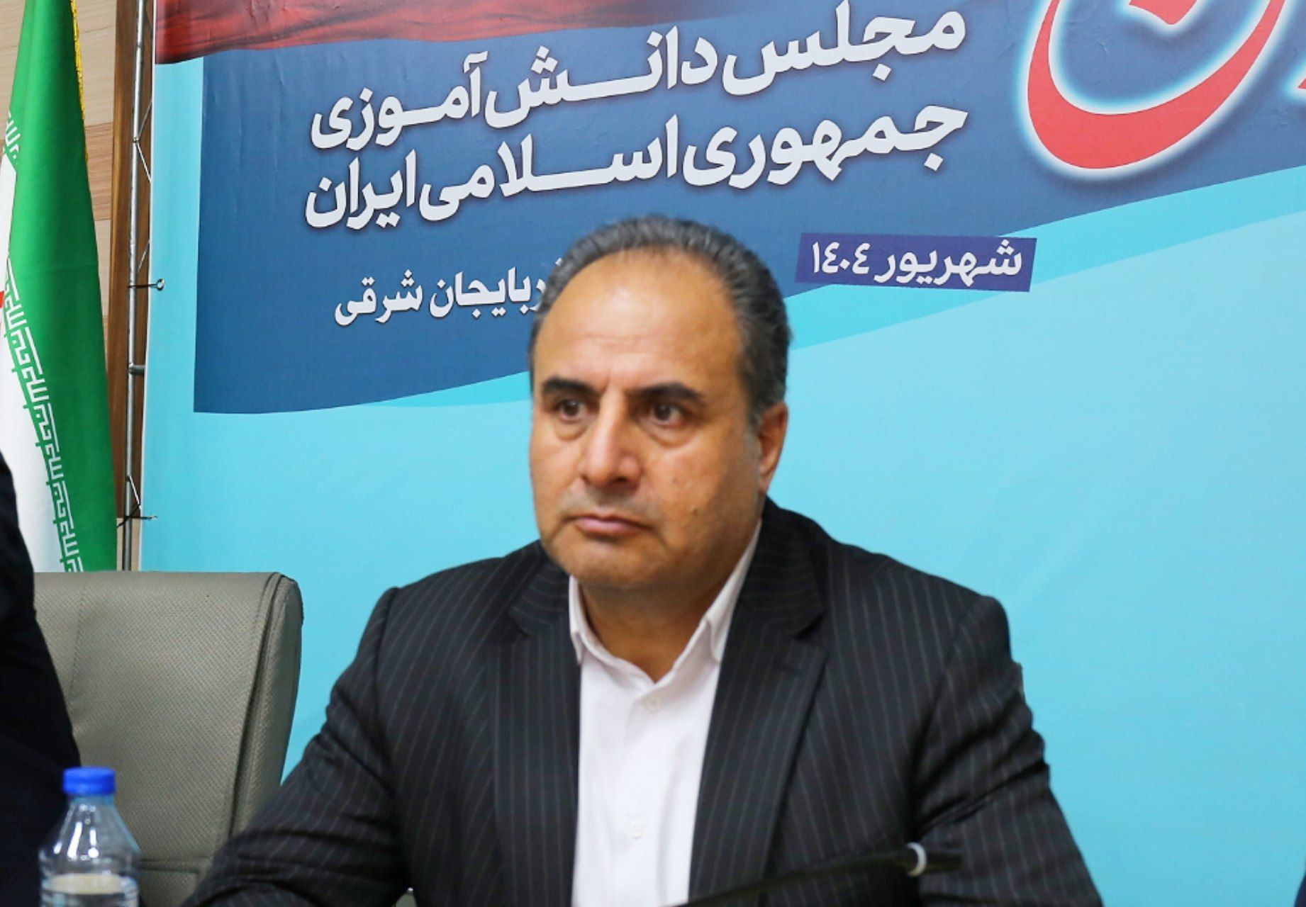 گوش شنوای نمایندگان دانش‌آموزی هستیم