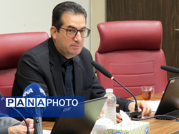 برگزاری شورای معاونان آموزش و پرورش با حضور استاندار 